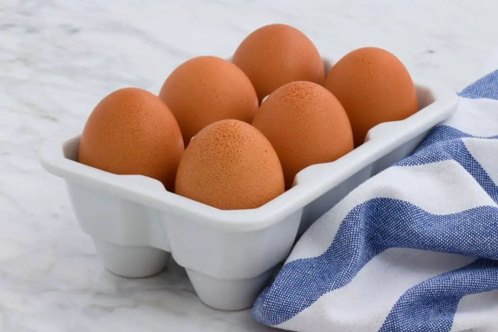 how long can egg whites last in the fridge