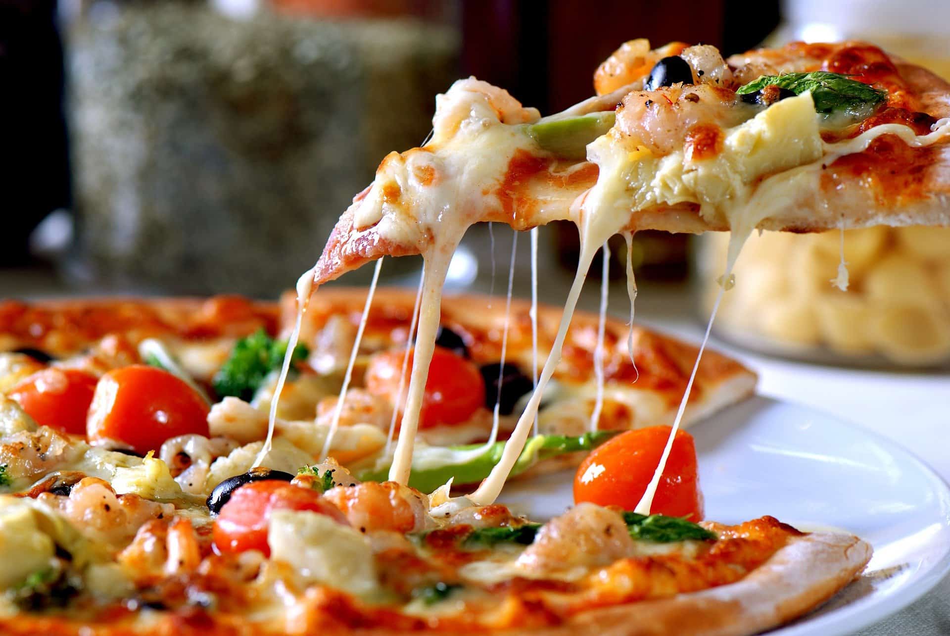 How Long Is Pizza Good For In The Fridge?