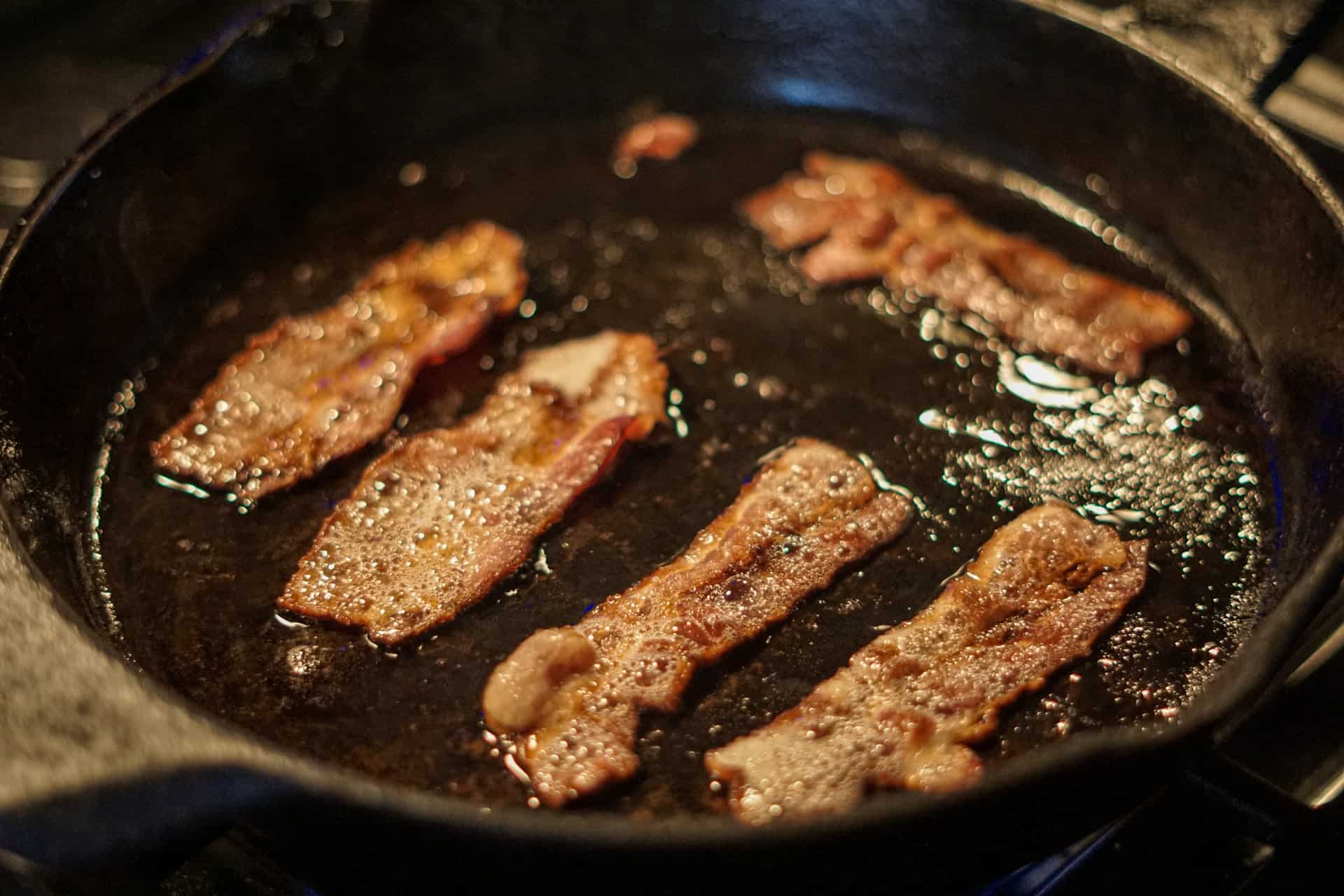 Beginner's Guide: How To Thaw Bacon? - acethekitchen.com